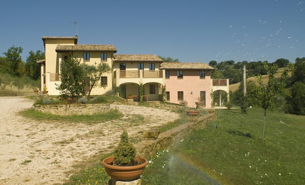 Aparthotel Borgo Le Capannelle Castel Ritaldi Zewnętrze zdjęcie