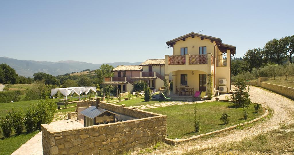 Aparthotel Borgo Le Capannelle Castel Ritaldi Zewnętrze zdjęcie