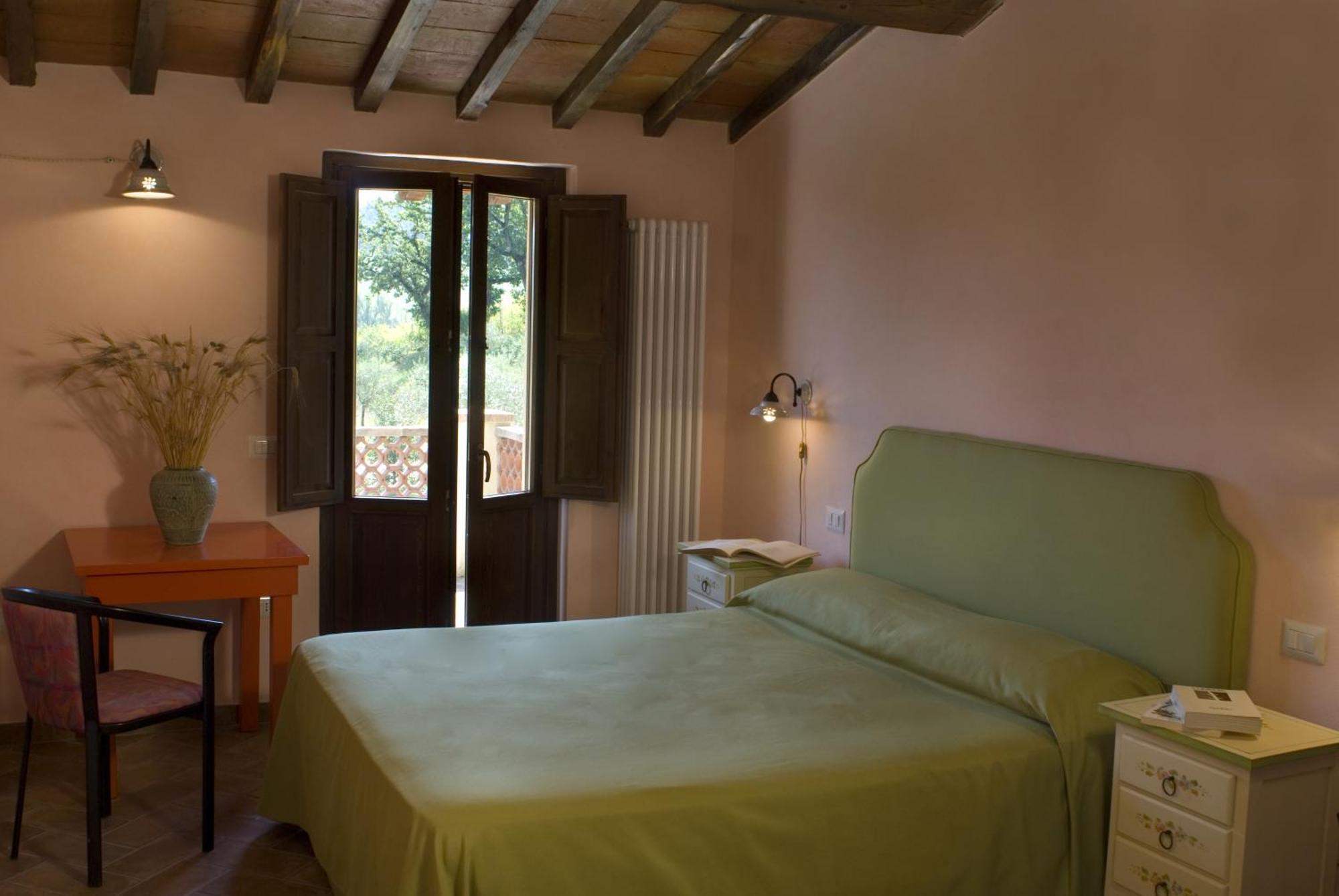 Aparthotel Borgo Le Capannelle Castel Ritaldi Pokój zdjęcie