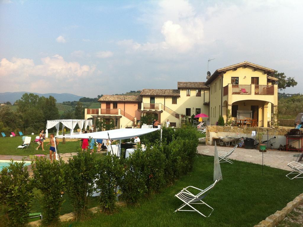 Aparthotel Borgo Le Capannelle Castel Ritaldi Zewnętrze zdjęcie