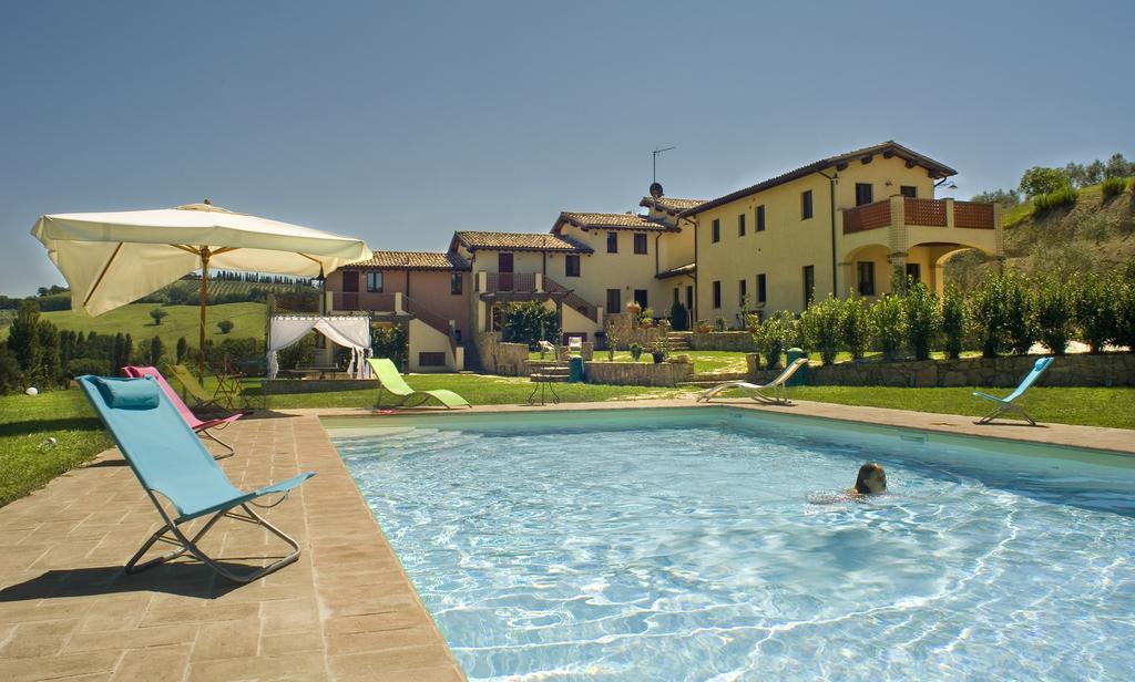 Aparthotel Borgo Le Capannelle Castel Ritaldi Zewnętrze zdjęcie
