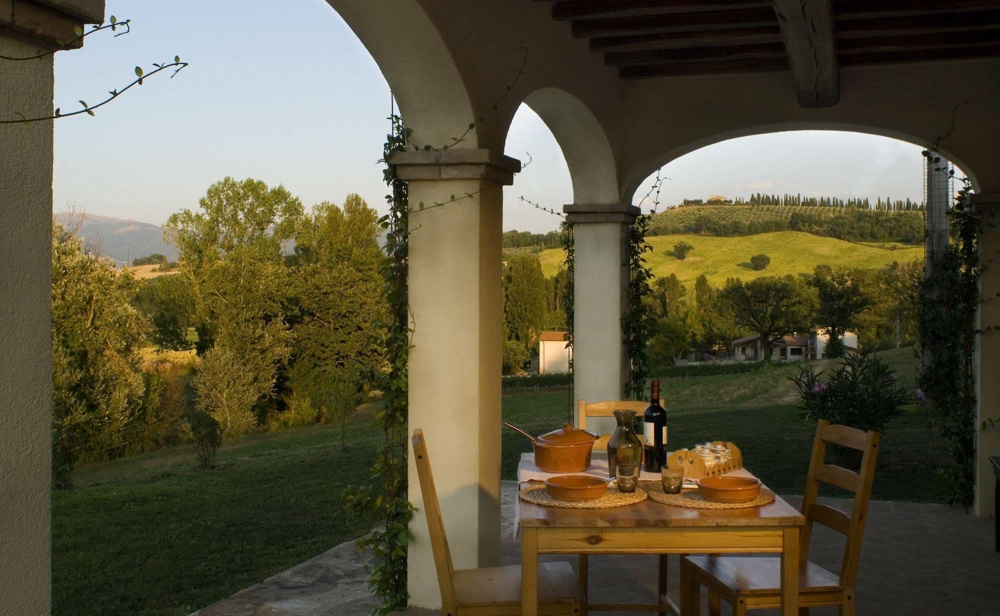 Aparthotel Borgo Le Capannelle Castel Ritaldi Zewnętrze zdjęcie